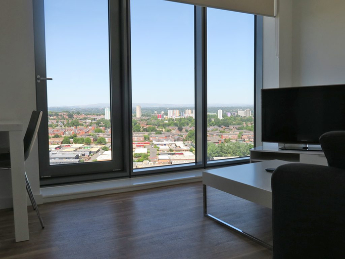 Exterior & Views 4, Quay Apartments Manchester, Manchester