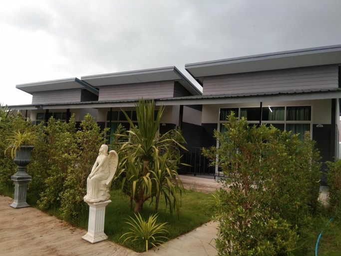 Exterior & Views 3, Cessna Park Resort and Hotel, Nong Rua