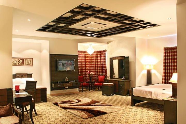 Bedroom 2, Marian Hotel, Gujranwala