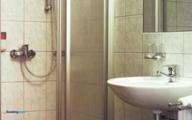 Bathroom 3, Hotel Servus Europa Suben, Schärding
