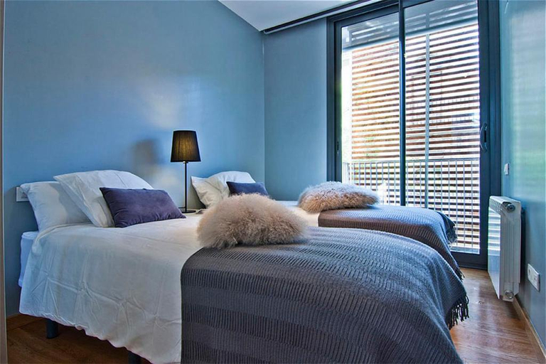 Bedroom 3, Gracia Pool Flats, Barcelona