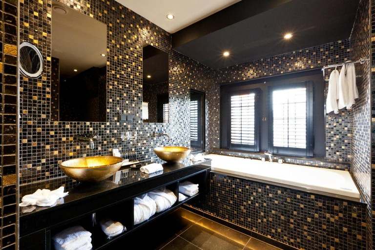 Bathroom 2, 't Goude Hooft, The Hague