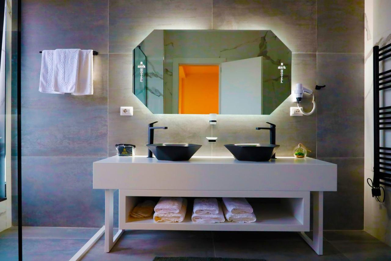 Bathroom 3, Mark Hotel, Tirana