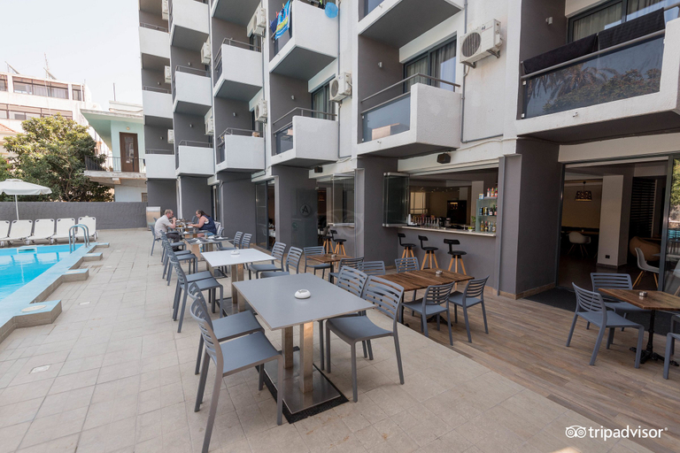 Food & Drinks 4, Amphitryon City Hotel, South Aegean