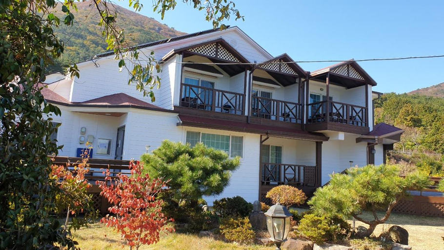 Exterior & Views 5, Jeongwon Beach Pension, Geoje