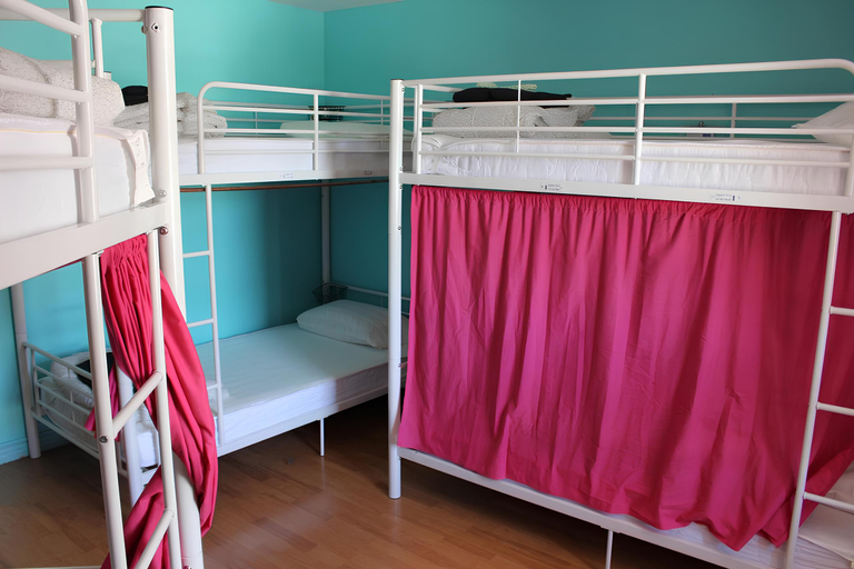 Bedroom 5, Auberge Alternative, Montréal