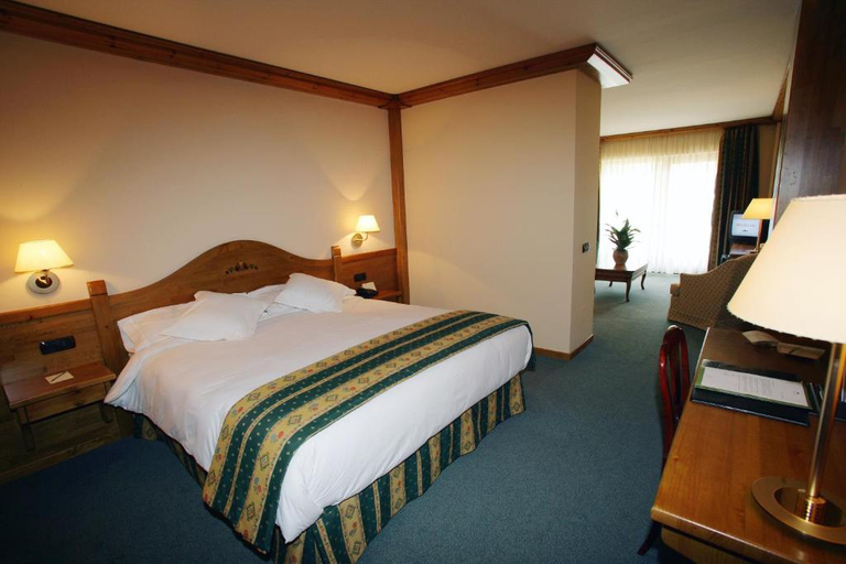 Bedroom 3, Sport Hotel Village