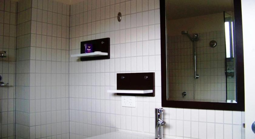 Bathroom, Lufra Hotel and Apartments, Tasman