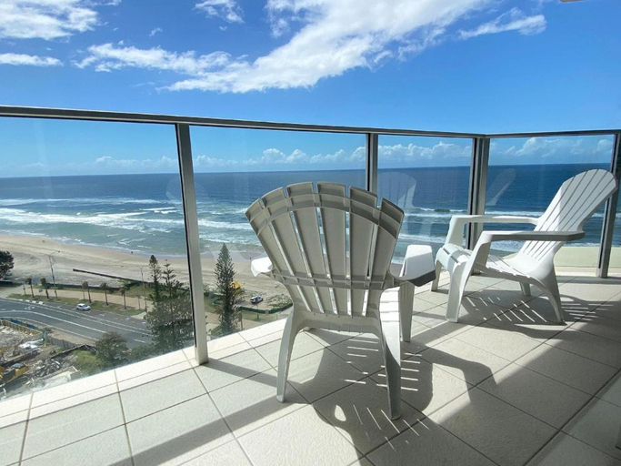 Others 5, Hi Surf, Gold Coast