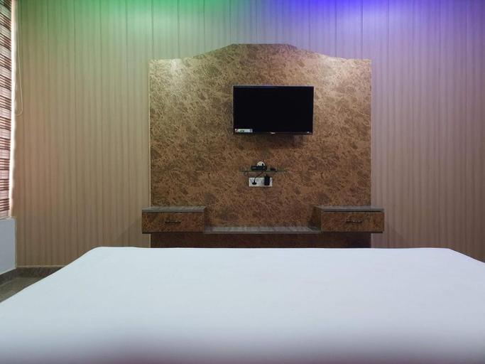Bedroom 5, Surja Resort, Barabanki