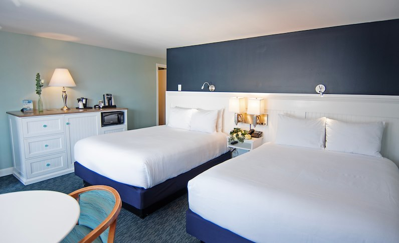 Bedroom, Cape Colony Inn, Barnstable