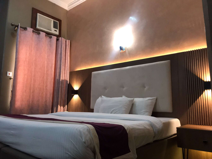 Bedroom 5, Newton Park Hotels & Resort, AbujaMun