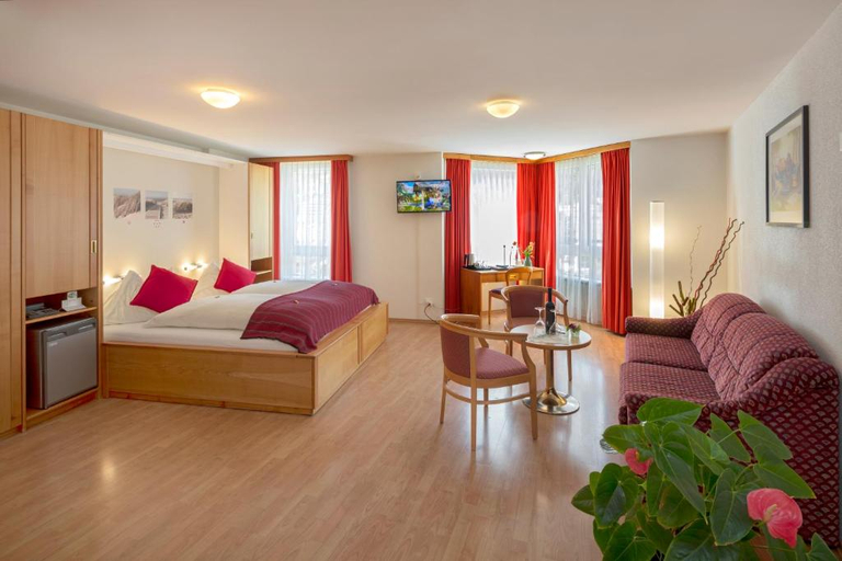 Bedroom 3, Hotel Alex Business & SPA, Brig