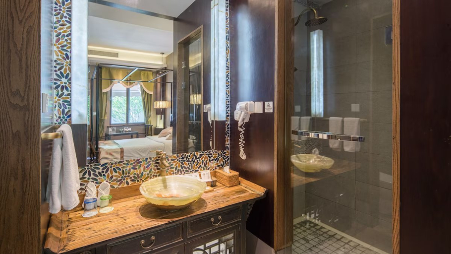 Bathroom 3, Tongxiang Wuzhen Yuexiang Inn, Jiaxing