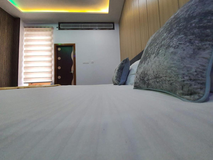 Bedroom 3, Surja Resort, Barabanki