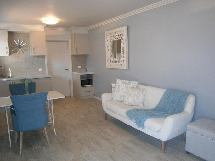 Others 5, Kindred Studio Apartments, Leeton