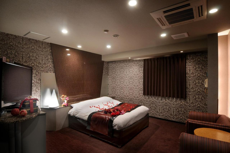 HOTEL The GRAF Matsubara, Matsubara