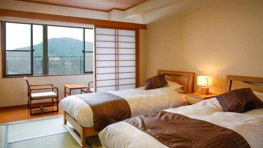 Bedroom 5, Okuine Onsen Aburaya, Ine