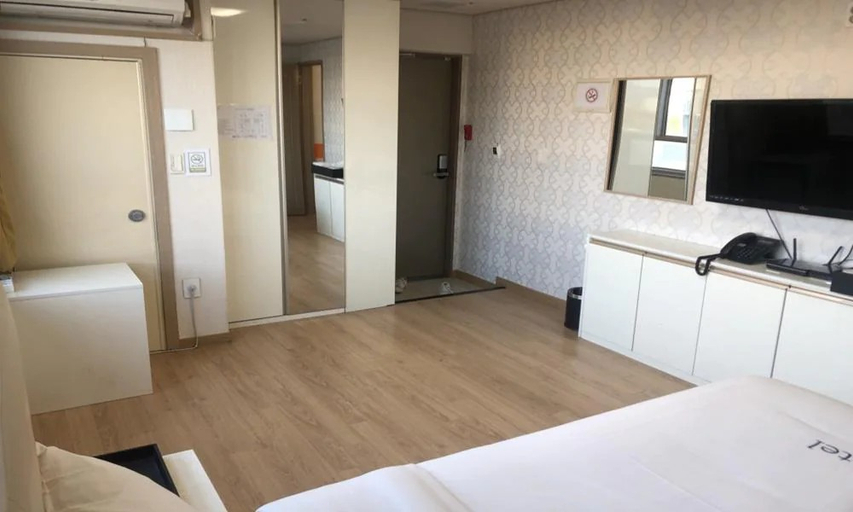 Bedroom 4, GALAXY HOTEL, Yeongdeungpo