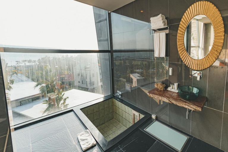 Bathroom 5, Hotel Scarboro, Seogwipo