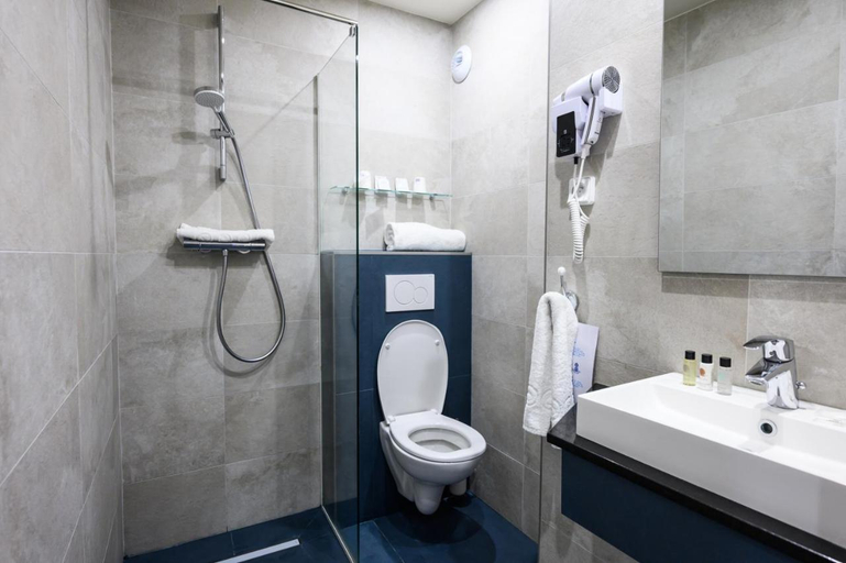 Bathroom 4, Hôtel d'Alsace, Paris