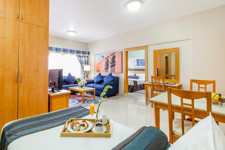 Others 4, Golden Sands 5, Dubai