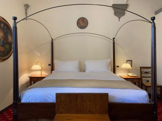 Bedroom 3, Quattro Gigli Hotel, Pisa