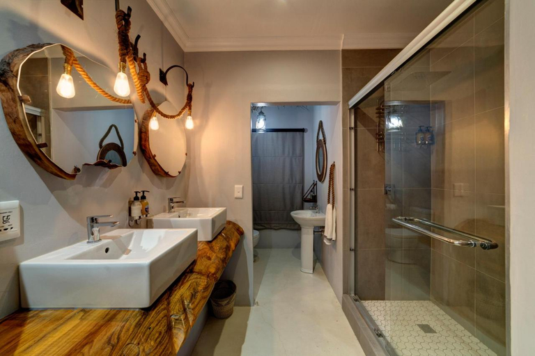 Bathroom, The Utopia Boutique, Windhoek East