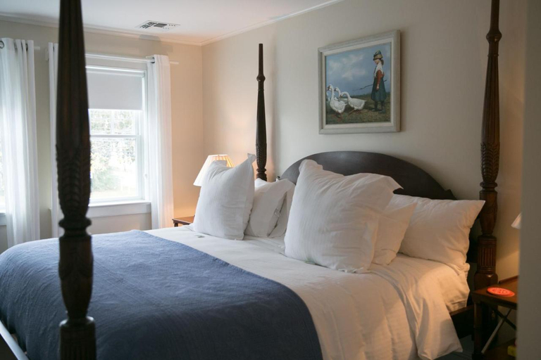 Bedroom 5, Bridgehampton Inn, Suffolk