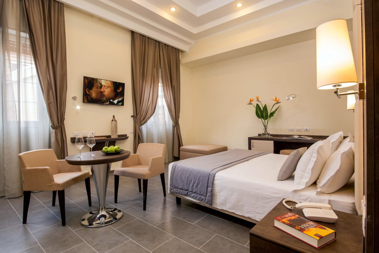 Bedroom 2, Hearth Hotel, Rome
