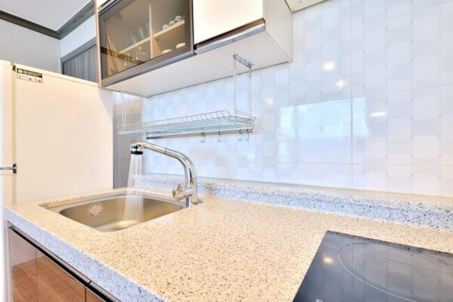 Others 4, O2 House Pension, Goseong
