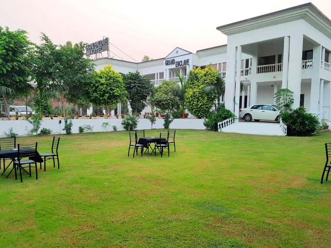 Others 4, Grand Enclave, Lahore