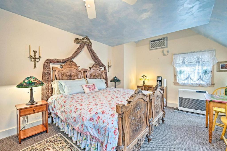 Bedroom 2, Beds on Clouds, Greene