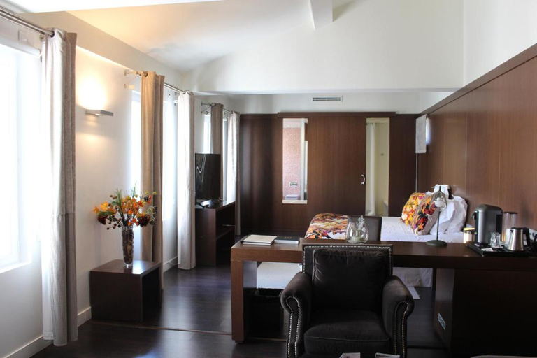 Bedroom 5, Les Pleiades Hotel-Spa-Restaurant, Seine-et-Marne