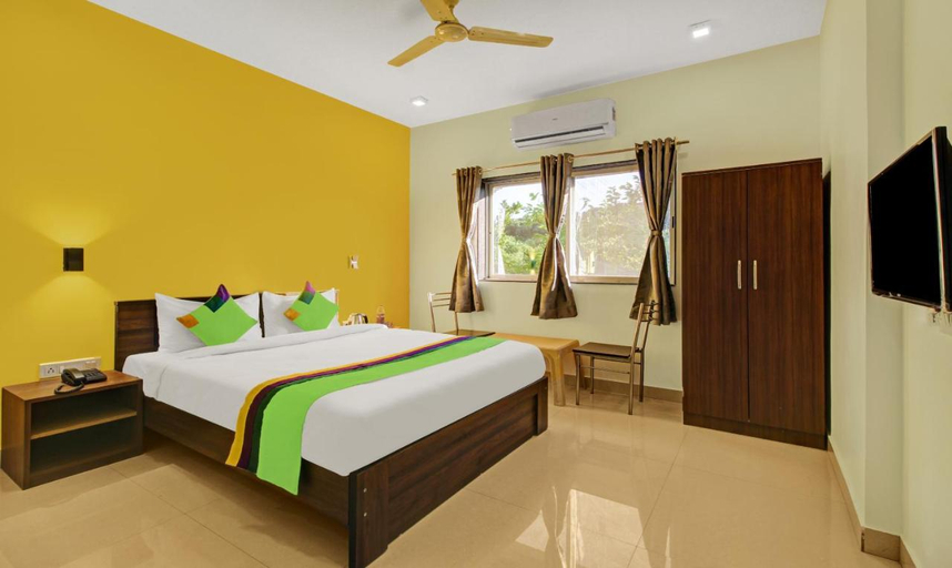 Bedroom 2, La Paradise Resort And Spa, Satara