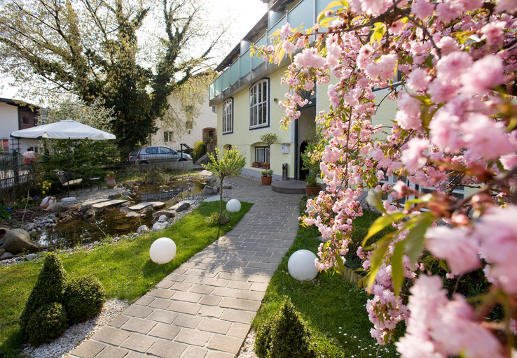 Exterior & Views 2, Hotel Rosenvilla, Salzburg