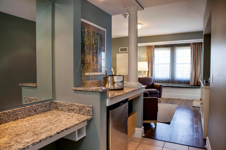 Bathroom, Watkins Glen Harbor Hotel, Schuyler