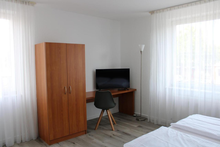 Bedroom 4, Plaza Inn Hannover City Nord, Region Hannover