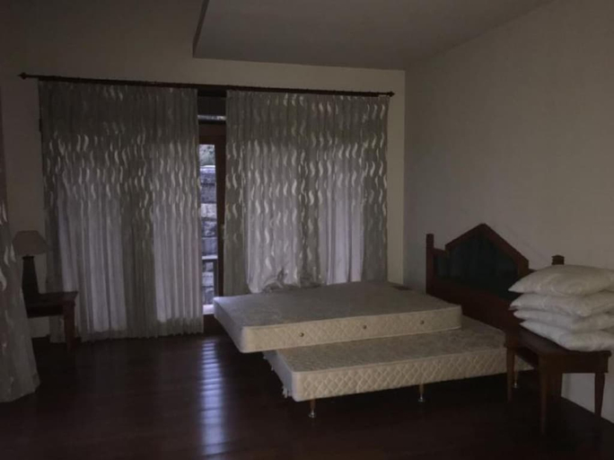 Bedroom 3, Villa Alex Claket by ZUZU, Mojokerto