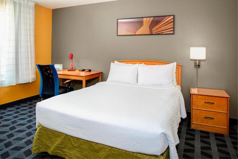 Bedroom 4, Towneplace Suites Fresno, Fresno