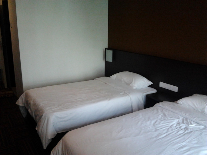 Bedroom 5, Gold Pine Resorts Sdn. Bhd, Penang Island