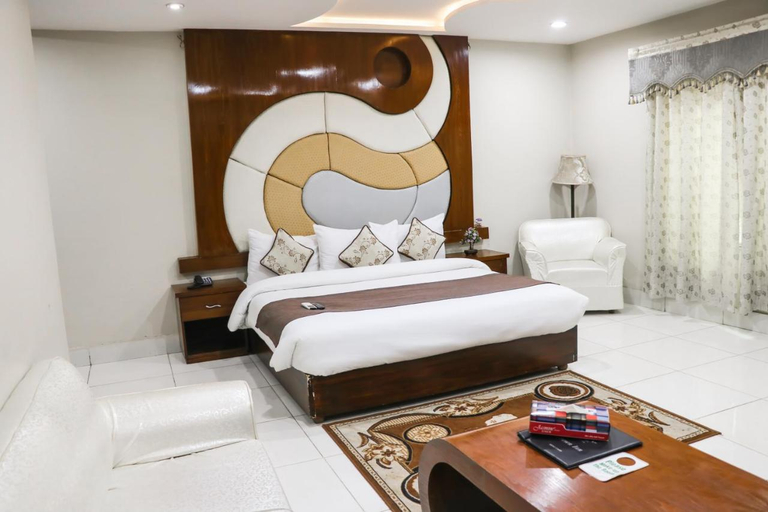 Bedroom 5, Crown Inn Hotel Multan, Multan