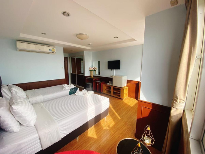 Bedroom 4, Navanakorn Golden View Hotel, Khlong Luang