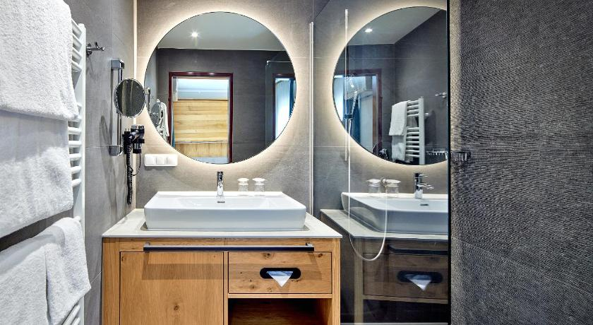 Bathroom 3, Fish'Inn Zell - Hotel Fischerwirt, Zell am See