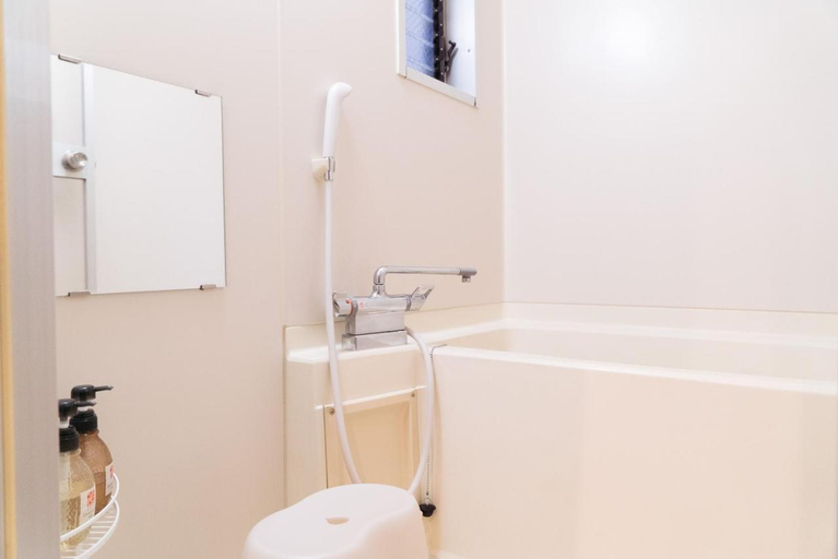 Bathroom 4, Ekichika 旅音, Kanazawa