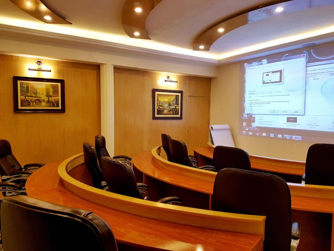 Business Facilities, Grand Enclave, Lahore