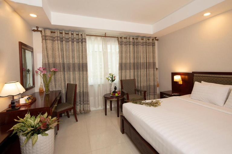 Bedroom 4, Collection O Sunshine Garden Hotel - Near SECC, District 7