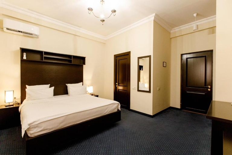Bedroom 3, Hotel 14th Floor, Yerevan