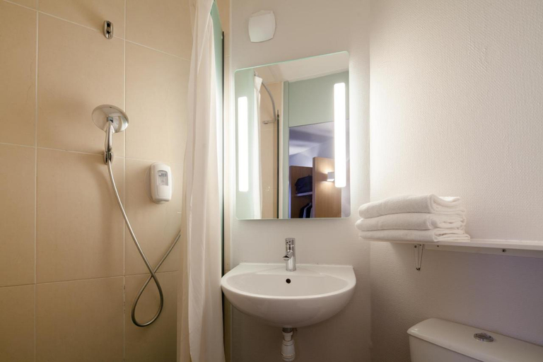Bathroom, B&B HOTEL Paris Nord Villepinte, Seine-Saint-Denis