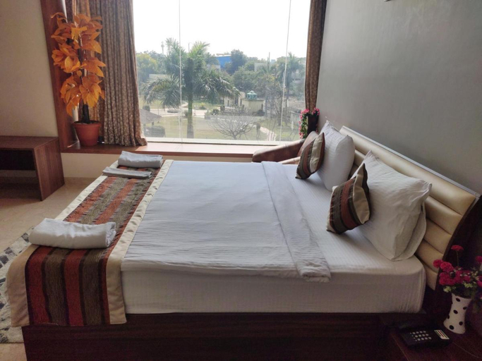 Bedroom 2, Visawa palace, Nanded